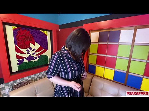 ❤️ Γιαπωνέζα γλύκα με μεγάλα βυζιά αυνανίζεται με σεξουαλικά παιχνίδια και έρχεται σε οργασμό. Μιλάει σε μια συνέντευξη για την εμπειρία της στο γαμήσι. Τεράστια βυζιά και τριχωτό μουνί βογκάει δυνατά. Osakaporn ❤ Πόρνο fb ️